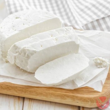 Сыр Адыгейский 300 гр. фото 1 — Интернет-магазин доставки продуктов и воды ВКУСНЫЙ