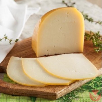 Сыр Козий 300 гр. фото 1 — Интернет-магазин доставки продуктов и воды ВКУСНЫЙ